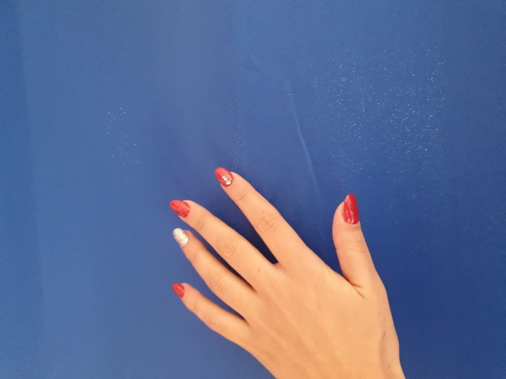 diseños de uñas rojas