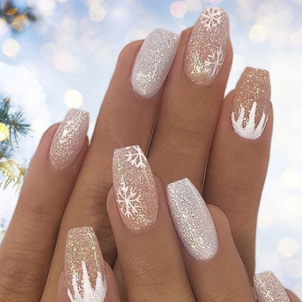 Uñas escarchadas para celebración de navidad y año nuevo 2021