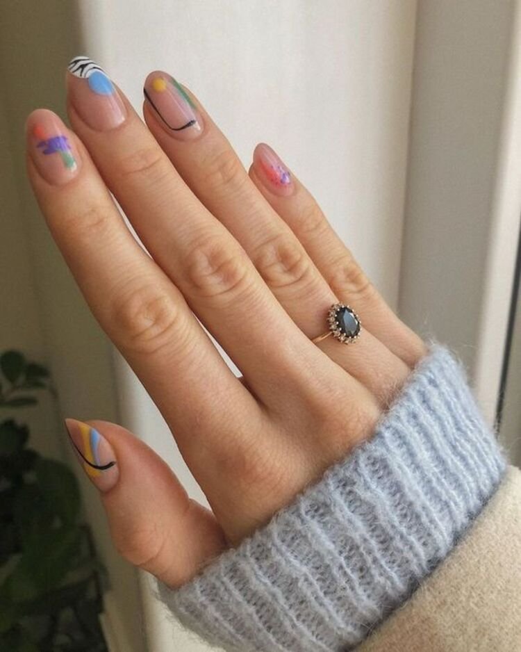 Uñas para piel oscuras larga de varios colores