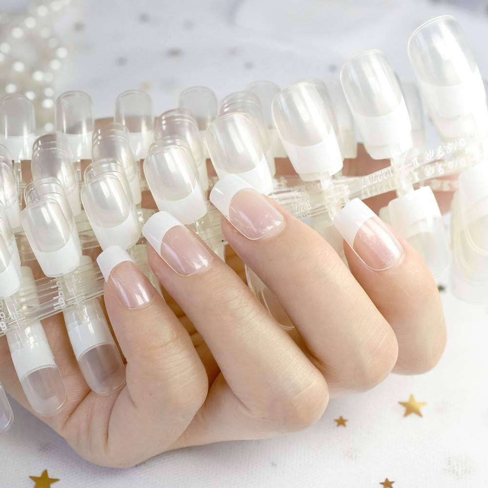 Manicura Francesa Puntas blancas cuadrado Fashion puntas de uñas 2022/2023