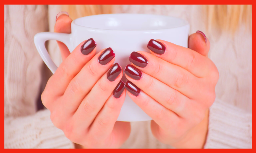 Uñas clínicas con diferentes tonalidades de café